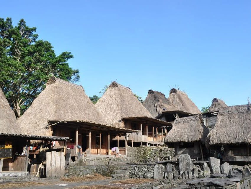 Desa_Adat_Bena_Flores_2012_JaktyKusuma